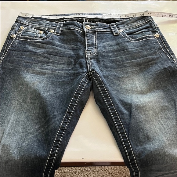 Miss Me Signature Boot Mid Rise Size 31 - Picture 4 of 16